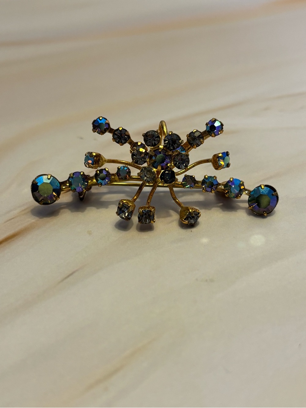 Austria AB Crystal Star Burst Brooch/Pendant 2-3/16”